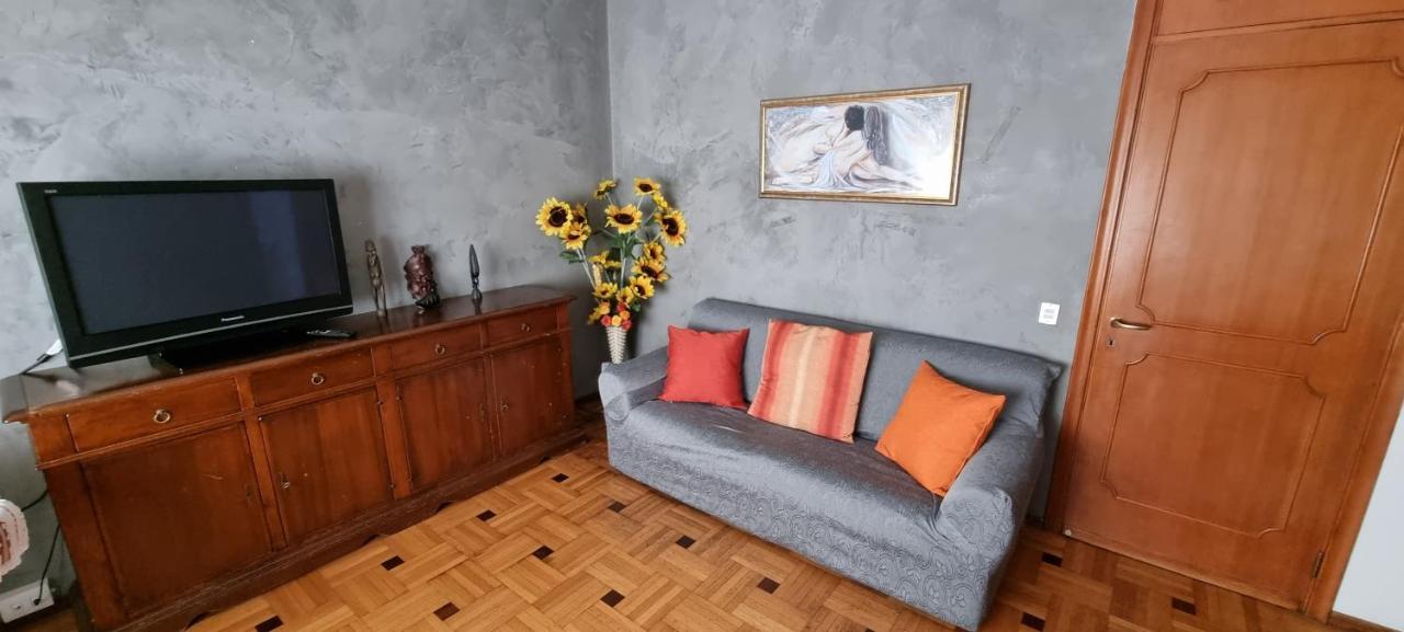 Al Salice Tranquillita Nel Verde Via Amendola 24 Daire Busto Arsizio Dış mekan fotoğraf